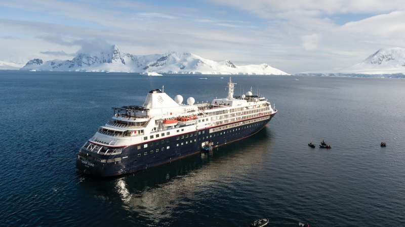 Croaziera 2028 - Tahiti si Pacificul de Sud (Papeete, Tahiti, Polinezia Franceza) - Silversea Cruises - Silver Cloud Expedition - 52 nopti