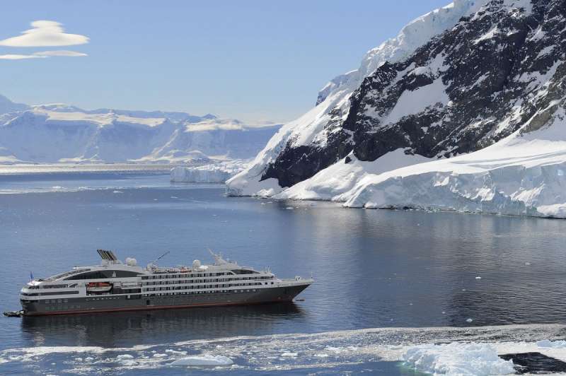 Croaziera 2026 - Grand Voyage si Tematice (Santiago (Valparaiso), Chile) - Ponant - L'Austral - 14 nopti