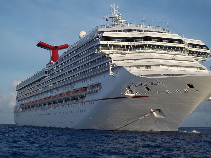 Croaziera 2027 - Caraibe si America Centrala (Mobile, AL) - Carnival Cruise Line - Carnival Valor - 8 nopti