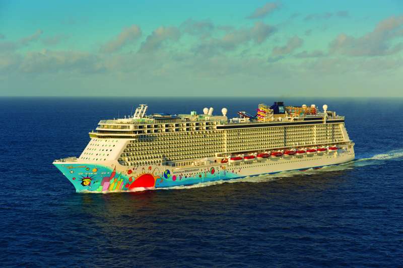 Croaziera 2028 - Bermuda (Boston, Massachusetts) - Norwegian Cruise Line - Norwegian Breakaway - 7 nopti