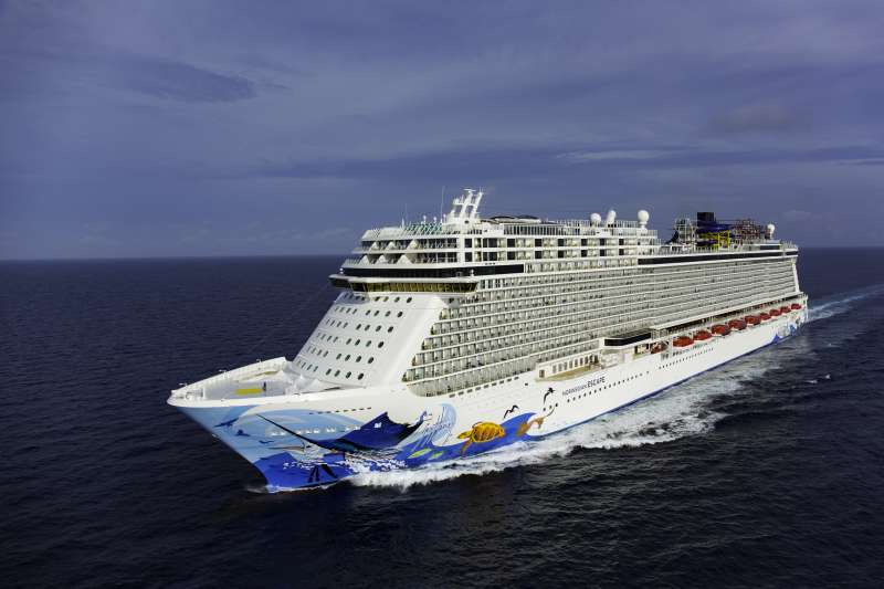 Croaziera 2028 - Caraibe si America Centrala (Galveston, TX) - Norwegian Cruise Line - Norwegian Escape - 8 nopti