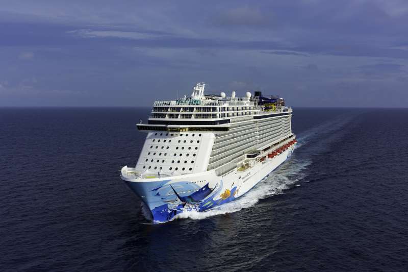 Croaziera 2028 - Caraibe si America Centrala (Galveston, TX) - Norwegian Cruise Line - Norwegian Escape - 8 nopti