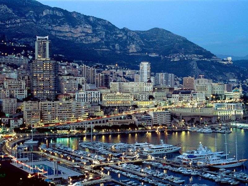 Excursii optionale Monte Carlo