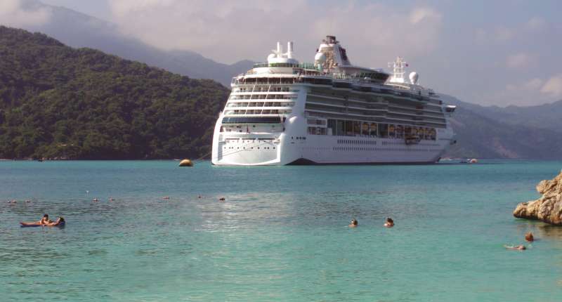 Croaziera 2027 - Caraibe si America Centrala (Fort Lauderdale, Florida) - Royal Caribbean Cruise Line - Jewel of the Seas - 4 nopti