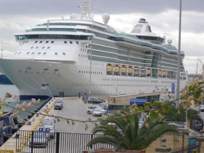 Croaziera 2027 - Caraibe si America Centrala (Tampa, FL) - Royal Caribbean Cruise Line - Brilliance of the Seas - 6 nopti