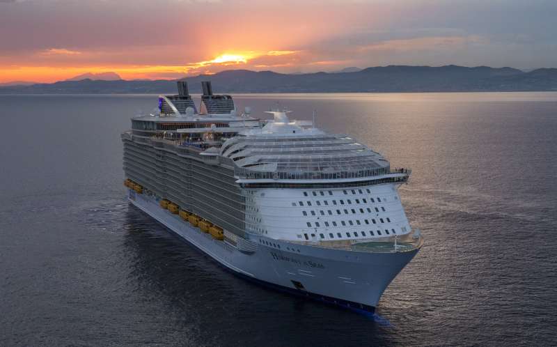 Croaziera 2027 - Caraibe si America Centrala (Port Canaveral, FL) - Royal Caribbean Cruise Line - Harmony of the Seas - 7 nopti