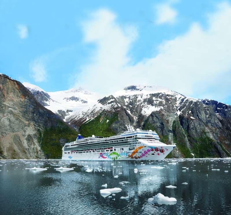Croaziera 2028 - Caraibe si America Centrala (Philadelphia, PA) - Norwegian Cruise Line - Norwegian Pearl - 8 nopti