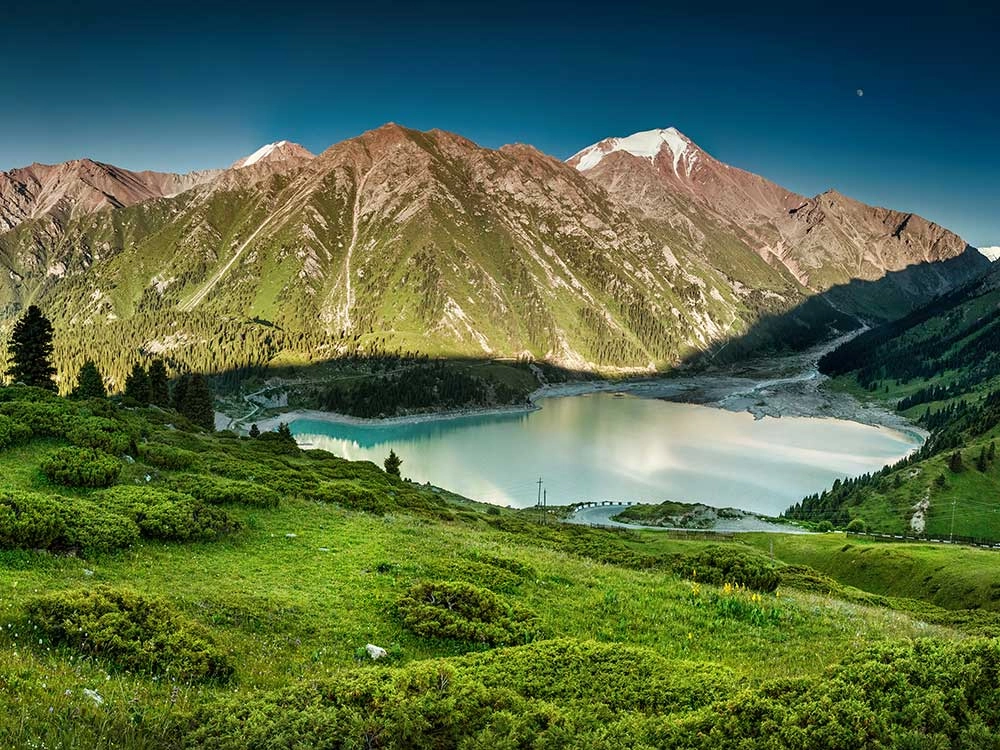 dal travel Kazahstan și Kyrgyzstan